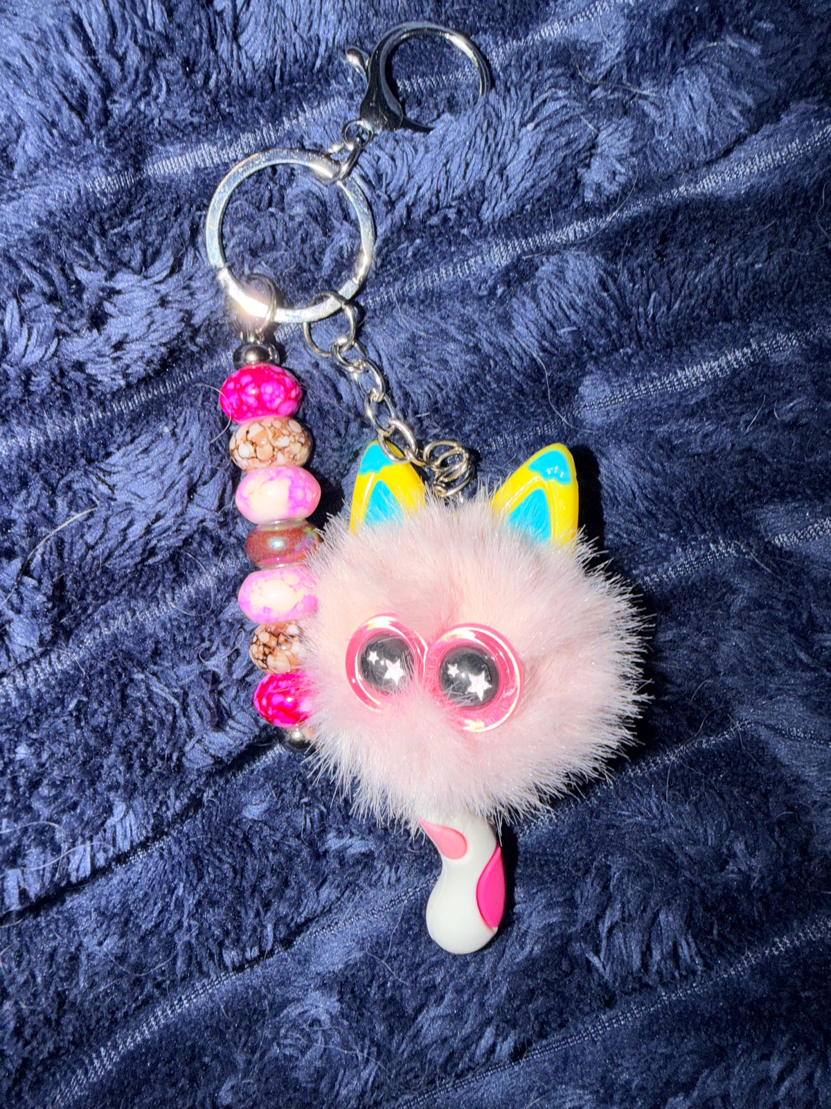 Star-Eyed Kitten Pom-Pom Keychain