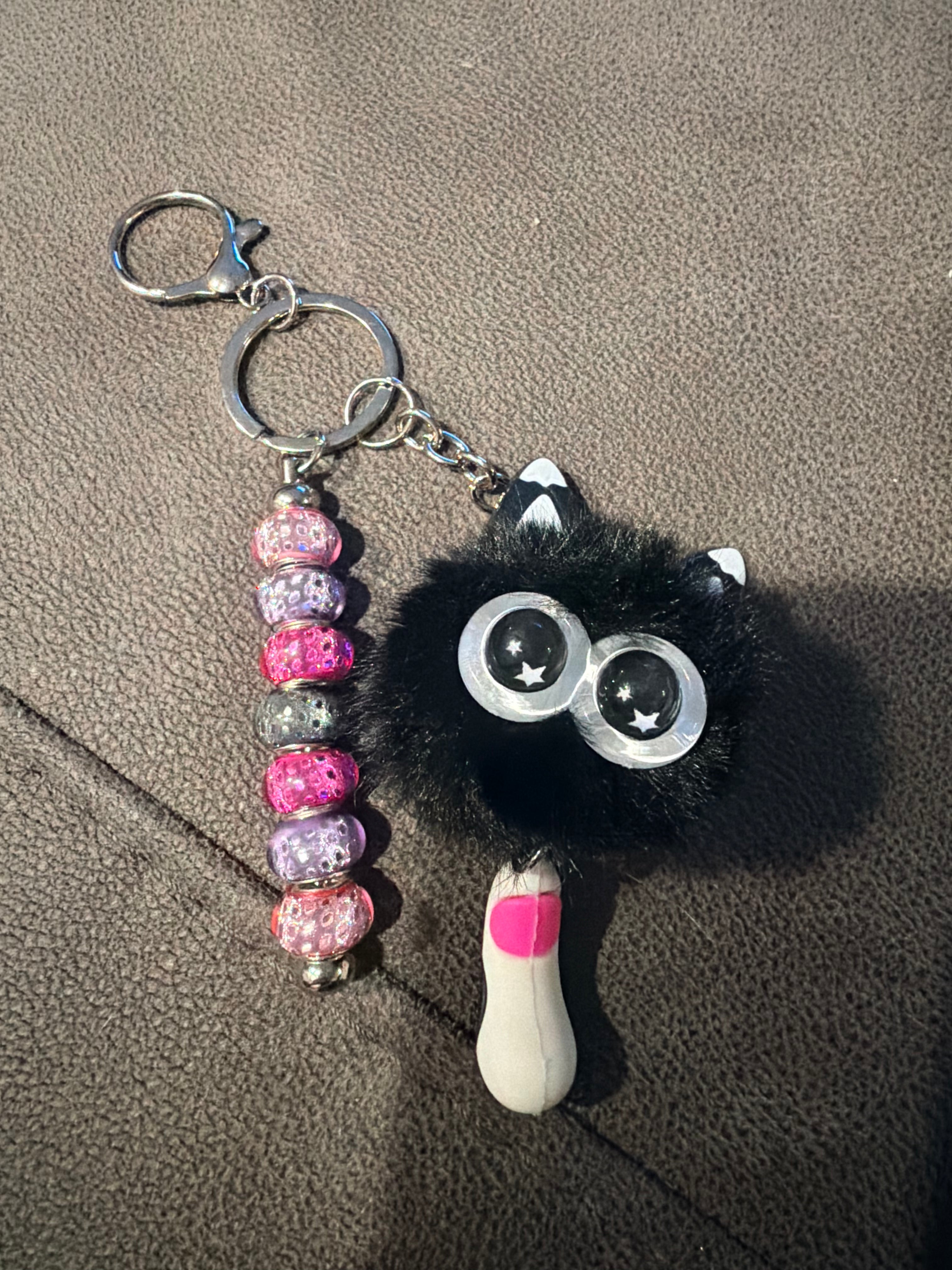 Cute Starry-Eyed Black Cat Pom-Pom Keychain | Moving Tail Charm